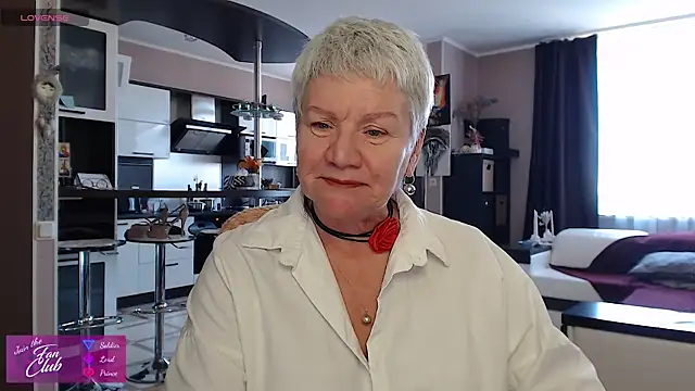 roxana brooks online show from 04-01-26, 02:25