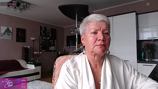 Snapshot of roxana_brooks chatting on 08-04-26, 06:38 roxana brooks online show from 08-04-26, 06:38