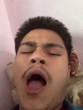 Hullax online show from 02-09-26, 03:43