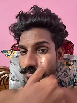 Snapshot of yo19boy chatting on 02-13-26, 06:42 yo19boy online show from 02-13-26, 06:42