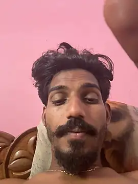 Snapshot of yo19boy chatting on 02-19-26, 07:04 yo19boy online show from 02-19-26, 07:04