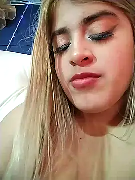 Snapshot of bella_star21 chatting on 12-26-24, 01:51 bella star21 online show from 12-26-24, 01:51