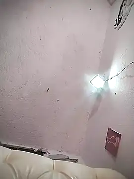 Snapshot of bella_star21 chatting on 01-24-25, 02:07 bella star21 online show from 01-24-25, 02:07