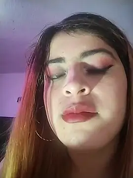 Snapshot of bella_star21 chatting on 09-13-25, 02:00 bella star21 online show from 09-13-25, 02:00