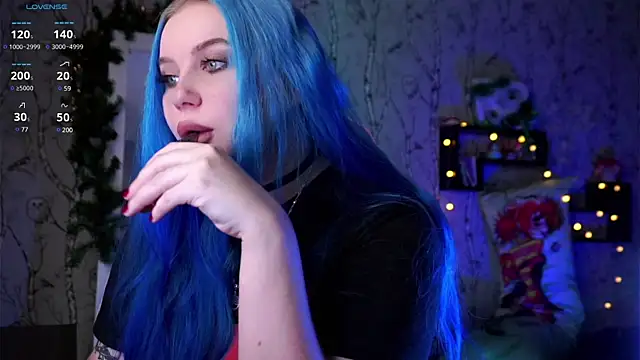 Moon Valkyrie online show from 01-04-25, 10:16