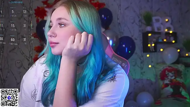 Moon Valkyrie online show from 09-11-25, 06:24