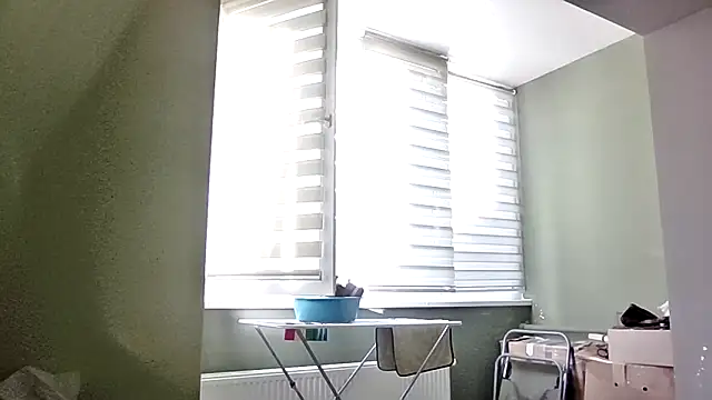 Snapshot of SexSanich chatting on 09-23-25, 01:58 SexSanich online show from 09-23-25, 01:58