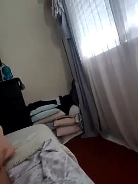 Snapshot of LuqenZo chatting on 02-04-26, 12:22 LuqenZo online show from 02-04-26, 12:22