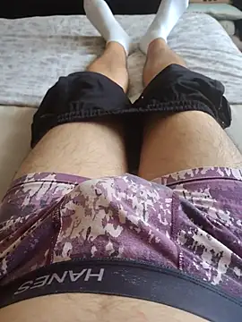 Snapshot of LuqenZo chatting on 02-21-26, 05:14 LuqenZo online show from 02-21-26, 05:14