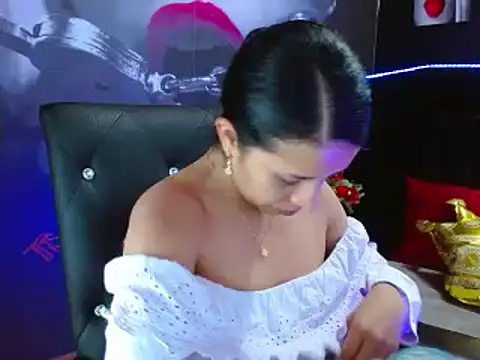 Snapshot of VALERY_MEER chatting on 12-02-24, 11:56 VALERY MEER online show from 12-02-24, 11:56