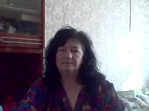 Snapshot of GypsiQueen2 chatting on 02-26-25, 11:41 GypsiQueen2 online show from 02-26-25, 11:41