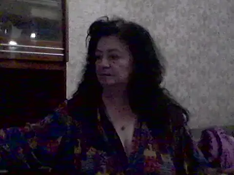 Snapshot of GypsiQueen2 chatting on 02-26-25, 08:22 GypsiQueen2 online show from 02-26-25, 08:22