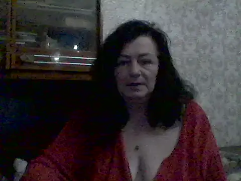 Snapshot of GypsiQueen2 chatting on 02-27-25, 05:47 GypsiQueen2 online show from 02-27-25, 05:47