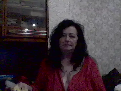 Snapshot of GypsiQueen2 chatting on 03-01-25, 08:31 GypsiQueen2 online show from 03-01-25, 08:31