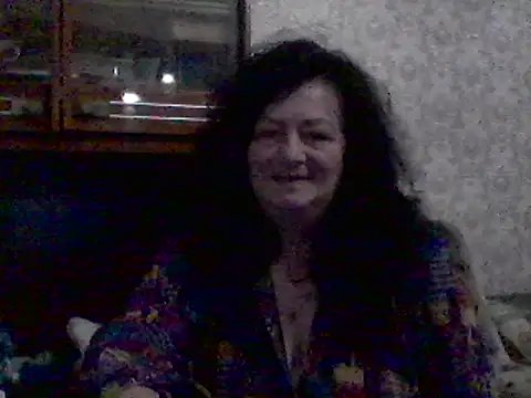 Snapshot of GypsiQueen2 chatting on 03-03-25, 03:53 GypsiQueen2 online show from 03-03-25, 03:53