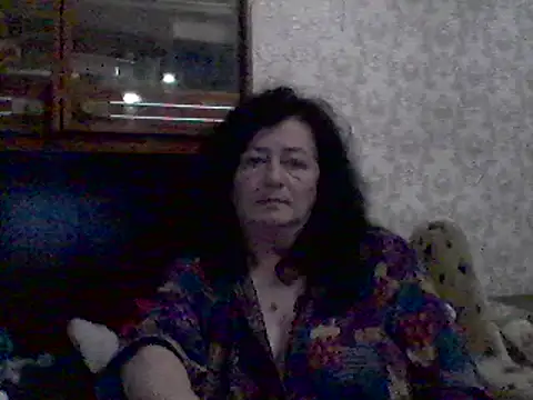 Snapshot of GypsiQueen2 chatting on 03-03-25, 06:55 GypsiQueen2 online show from 03-03-25, 06:55