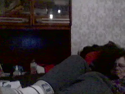 Snapshot of GypsiQueen2 chatting on 03-05-25, 02:36 GypsiQueen2 online show from 03-05-25, 02:36