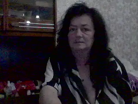 Snapshot of GypsiQueen2 chatting on 03-11-25, 07:58 GypsiQueen2 online show from 03-11-25, 07:58