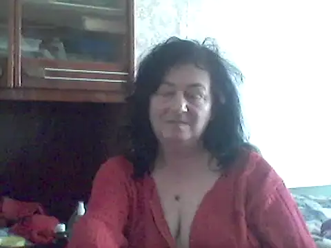Snapshot of GypsiQueen2 chatting on 03-22-25, 11:53 GypsiQueen2 online show from 03-22-25, 11:53