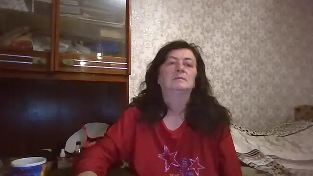 Snapshot of GypsiQueen2 chatting on 10-12-25, 06:29 GypsiQueen2 online show from 10-12-25, 06:29