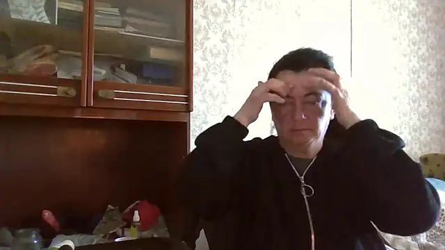 Snapshot of GypsiQueen2 chatting on 11-02-25, 06:27 GypsiQueen2 online show from 11-02-25, 06:27