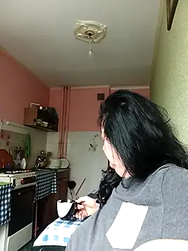 Snapshot of GypsiQueen2 chatting on 02-28-26, 06:36 GypsiQueen2 online show from 02-28-26, 06:36