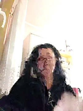 Snapshot of GypsiQueen2 chatting on 02-28-26, 08:43 GypsiQueen2 online show from 02-28-26, 08:43