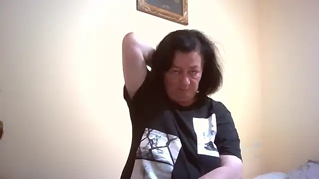 GypsiQueen2 online show from 05-25-26, 07:42