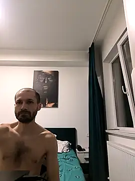 Snapshot of Hadrian2 chatting on 05-03-26, 06:25 Hadrian2 online show from 05-03-26, 06:25