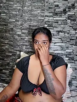 Snapshot of Xindias_fantasyX chatting on 09-24-25, 07:39 Xindias fantasyX online show from 09-24-25, 07:39