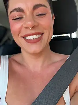 LukeLouHarvey online show from 10-07-25, 04:31