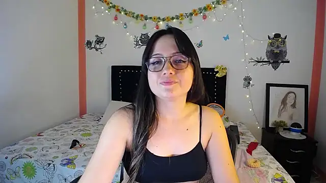 Snapshot of naughty_girl_4u chatting on 02-22-25, 06:41 naughty girl 4u online show from 02-22-25, 06:41