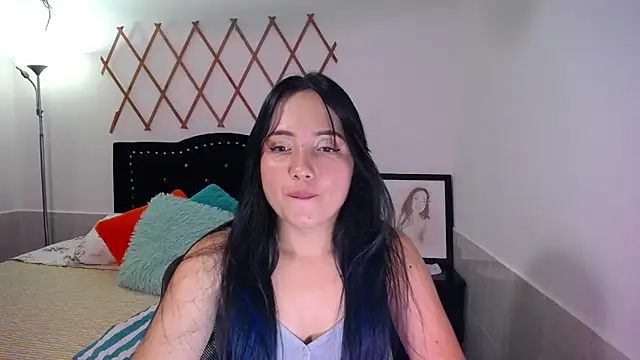 Snapshot of naughty_girl_4u chatting on 09-12-25, 02:06 naughty girl 4u online show from 09-12-25, 02:06