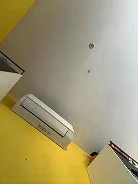 Snapshot of juniiorre chatting on 09-11-25, 10:15 juniiorre online show from 09-11-25, 10:15