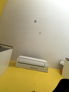 Snapshot of juniiorre chatting on 10-03-25, 12:57 juniiorre online show from 10-03-25, 12:57