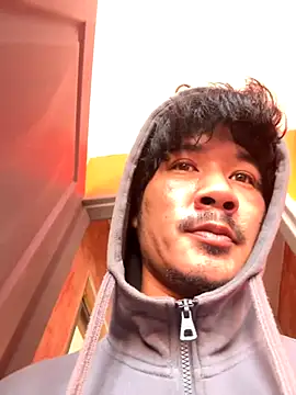 Snapshot of juniiorre chatting on 10-15-25, 11:54 juniiorre online show from 10-15-25, 11:54