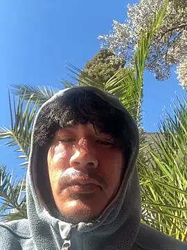 Snapshot of juniiorre chatting on 10-28-25, 08:51 juniiorre online show from 10-28-25, 08:51