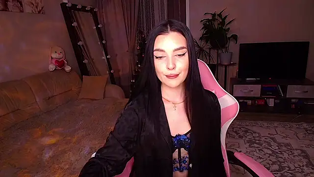   Malika   online show from 01-10-26, 02:30