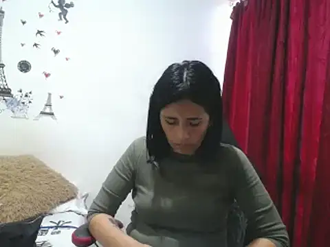 Snapshot of sharoon_cheerry chatting on 03-06-25, 12:19 sharoon cheerry online show from 03-06-25, 12:19