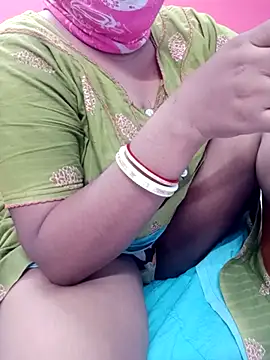 Snapshot of Bengali-boudi chatting on 10-26-25, 05:52 Bengali-boudi online show from 10-26-25, 05:52