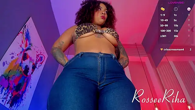 Snapshot of rihanna_rose chatting on 12-20-24, 01:33 rihanna rose online show from 12-20-24, 01:33