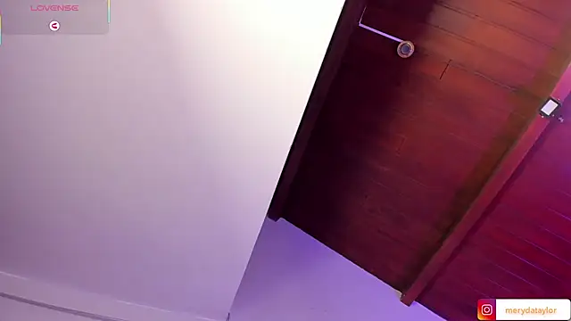 MERIDA TAYLOR online show from 02-06-25, 12:48