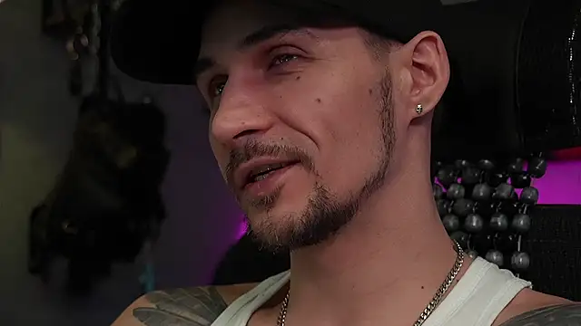 Snapshot of lord_shiva_ chatting on 01-28-25, 04:19 lord shiva online show from 01-28-25, 04:19