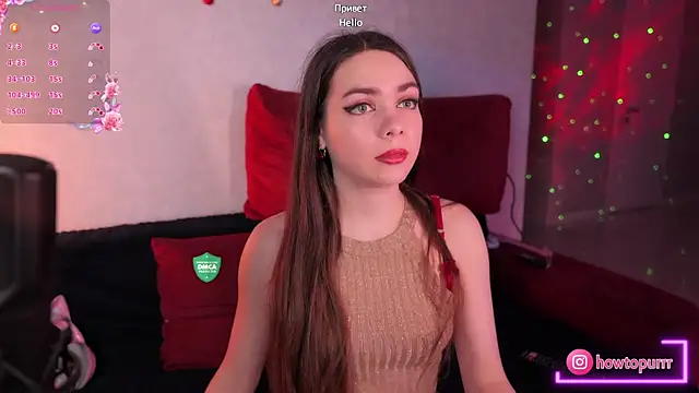 Snapshot of How2Meow chatting on 12-13-24, 05:43 How2Meow online show from 12-13-24, 05:43