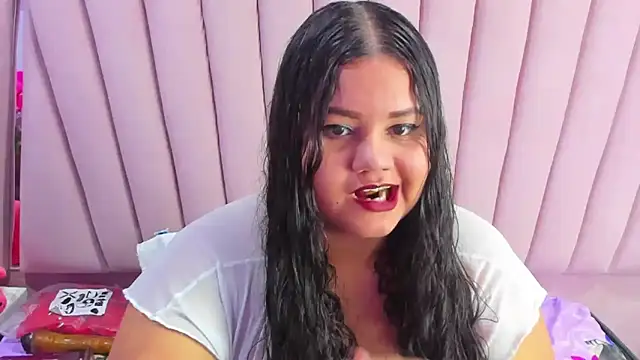 Snapshot of ValenTitis chatting on 02-09-25, 05:19 ValenTitis online show from 02-09-25, 05:19