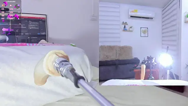 Snapshot of Soraya_Davis chatting on 09-13-25, 09:31 Soraya Davis online show from 09-13-25, 09:31