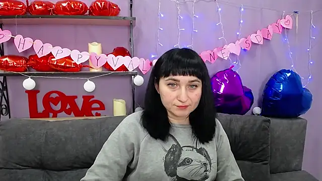 NinaFlawlees online show from 02-11-25, 06:33