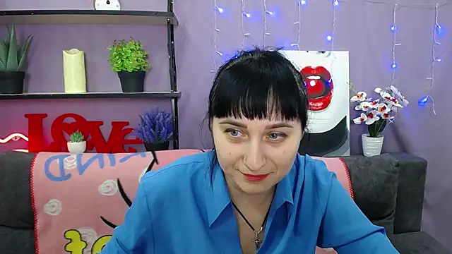 NinaFlawlees online show from 03-11-25, 07:25