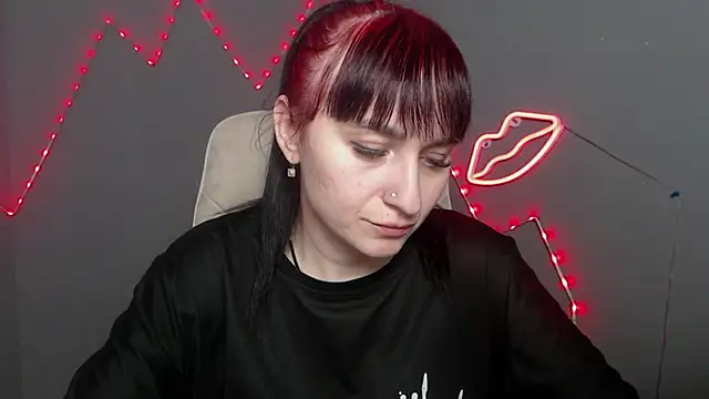 NinaFlawlees online show from 03-07-26, 01:08