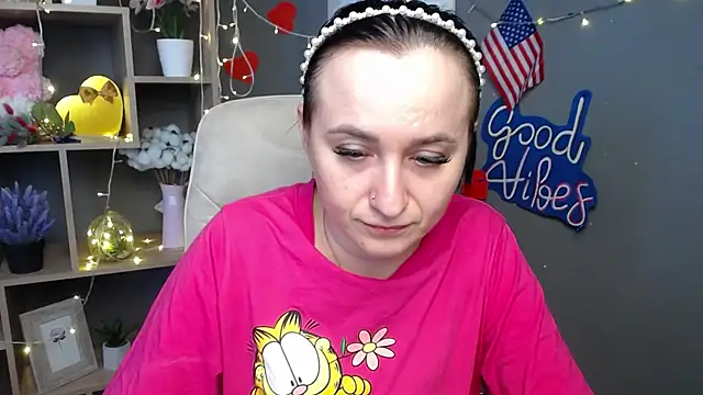 NinaFlawlees online show from 07-07-26, 06:16